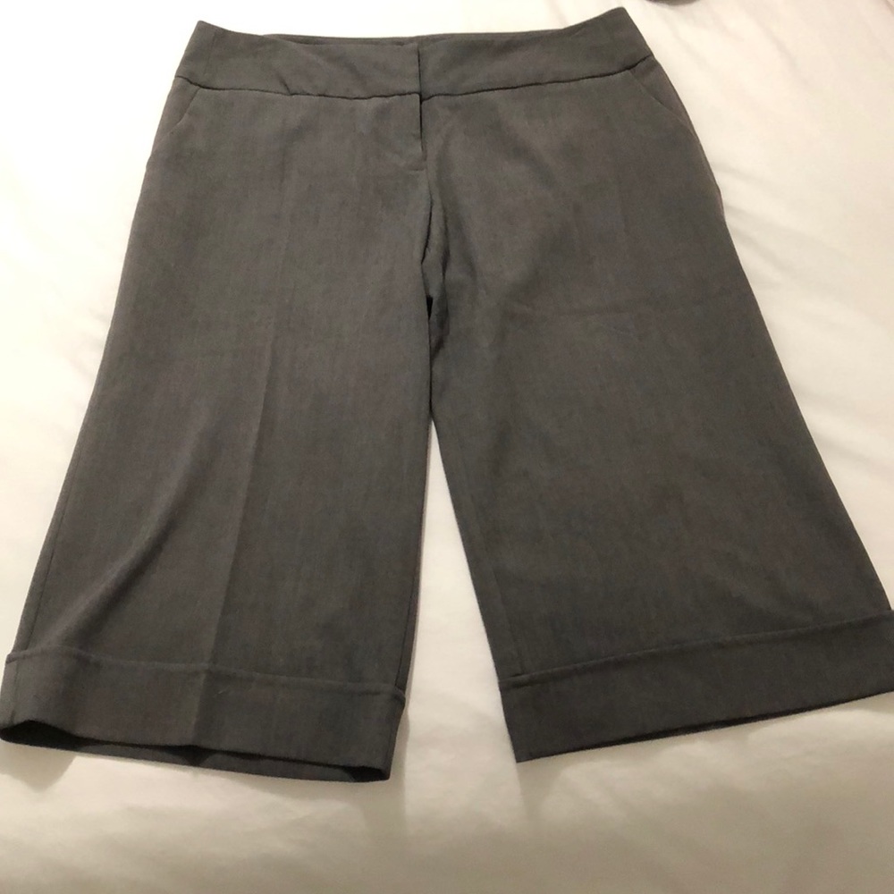 Guess Jeans Gray Capri